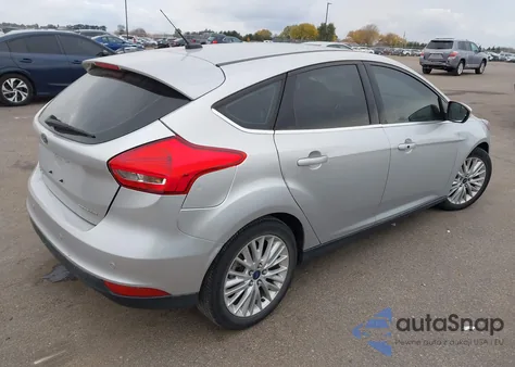 2017 Ford Focus Titanium из США, поврежденный, VIN 1FADP3N21HL287695
